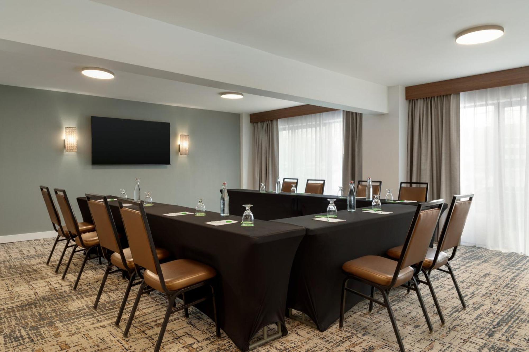 Holiday Inn Virginia Beach - Norfolk By Ihg Экстерьер фото