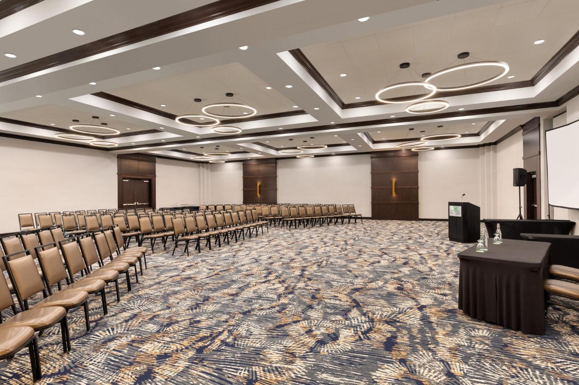 Holiday Inn Virginia Beach - Norfolk By Ihg Экстерьер фото